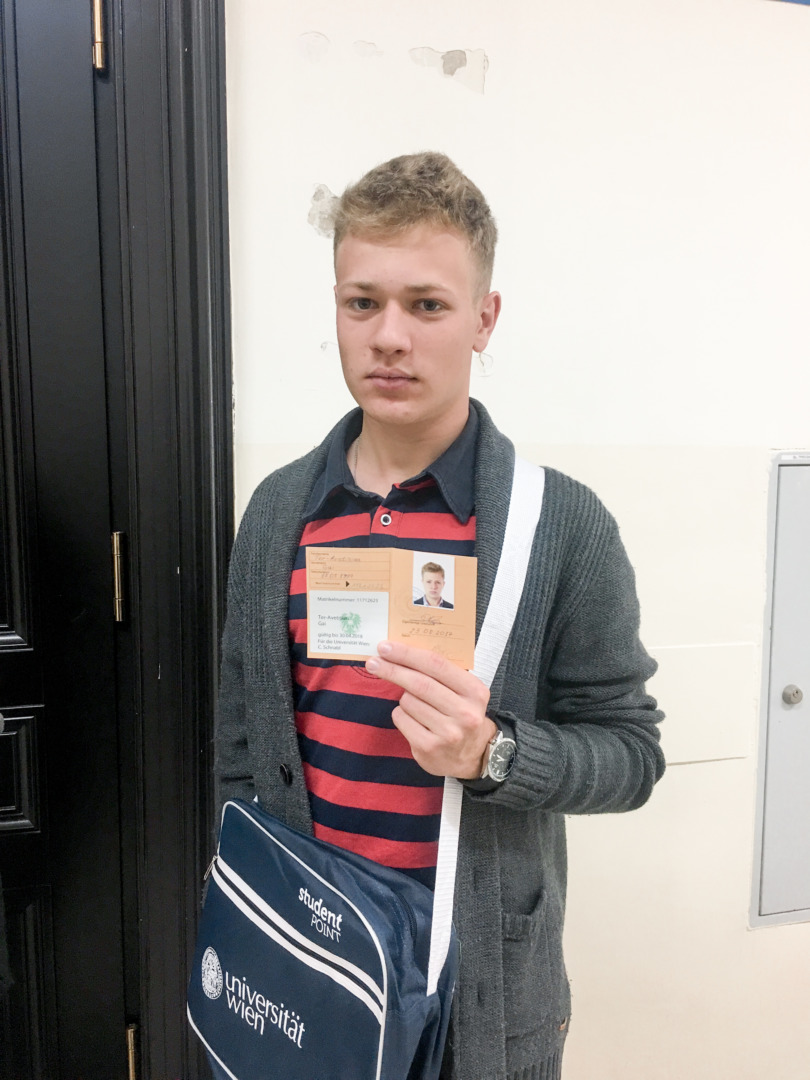 Пётр, 22 года